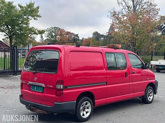 Toyota Hiace 2008 photo 5