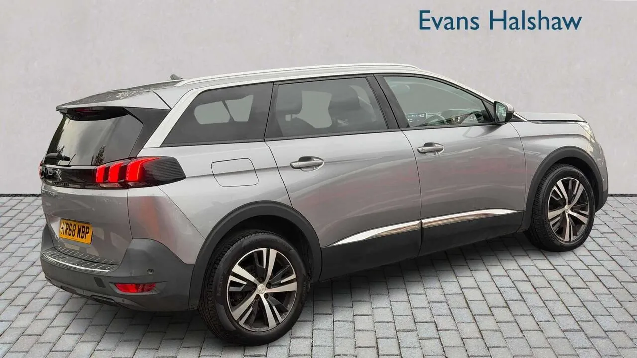 Peugeot 5008 2018 photo 4