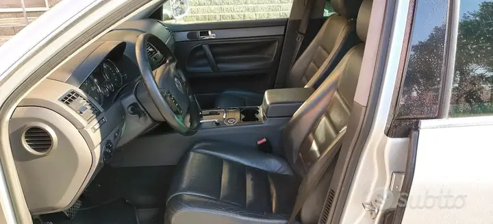 Volkswagen Touareg 2007 photo 2