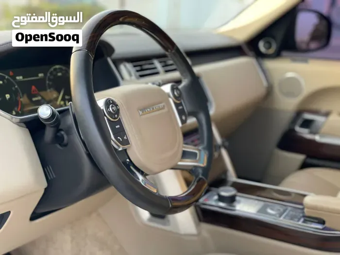 Land Rover Range Rover Vogue 2016 photo 4