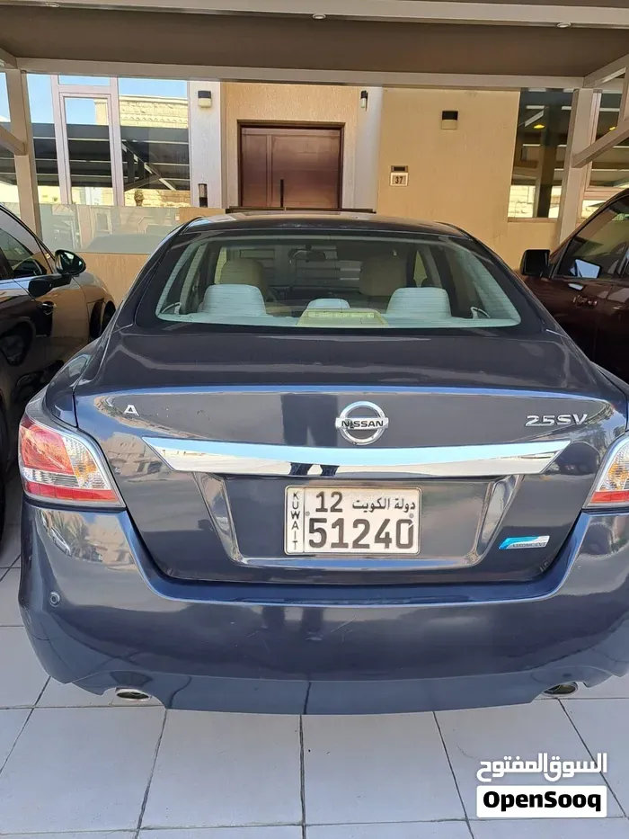 Nissan Altima 2014 photo 2