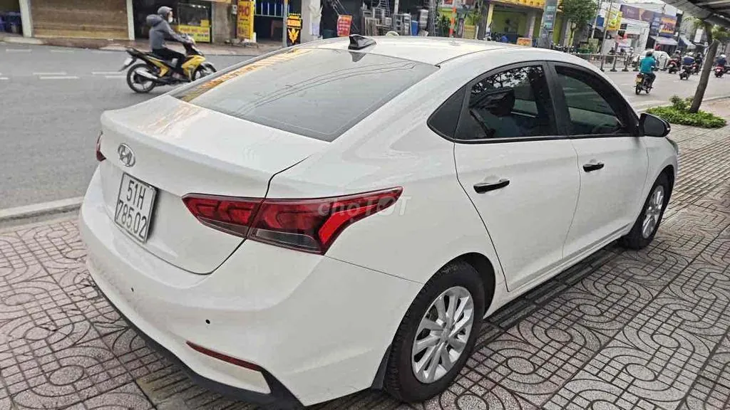 Hyundai Accent 2019 photo 3