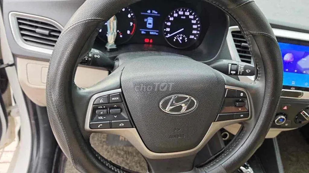 Hyundai Accent 2019 photo 5