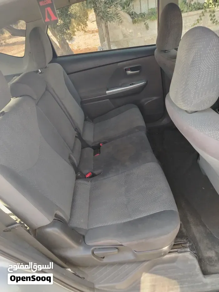 Toyota Prius 2012 photo 4