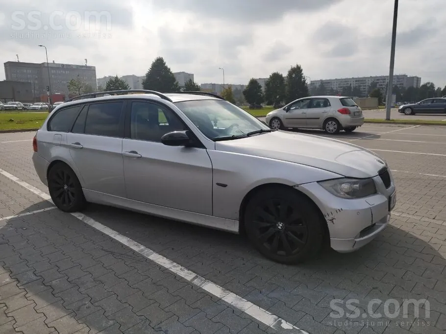 BMW 320 2006 photo 2