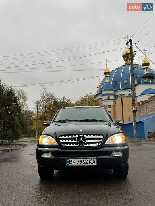 Mercedes-Benz M-Class 2001 photo 4