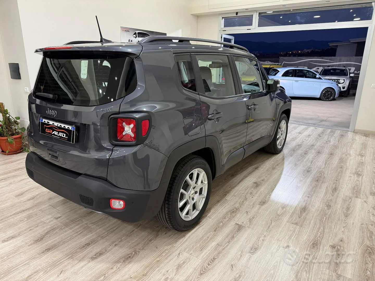 Jeep Renegade 2024 photo 3