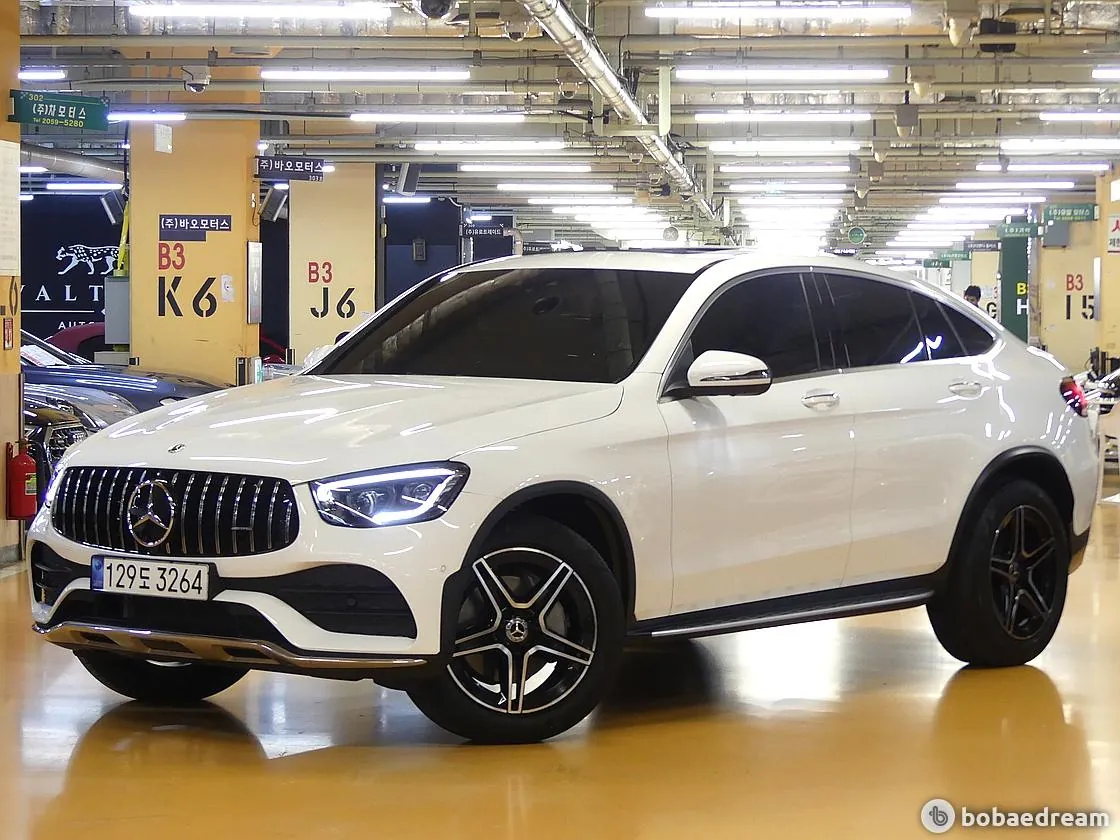 Mercedes-Benz Glc300 2023 photo 2