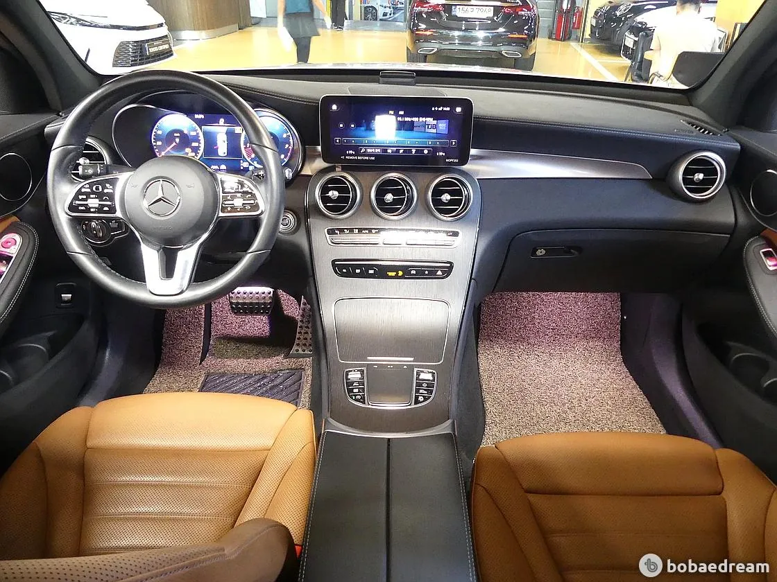 Mercedes-Benz Glc300 2023 photo 4