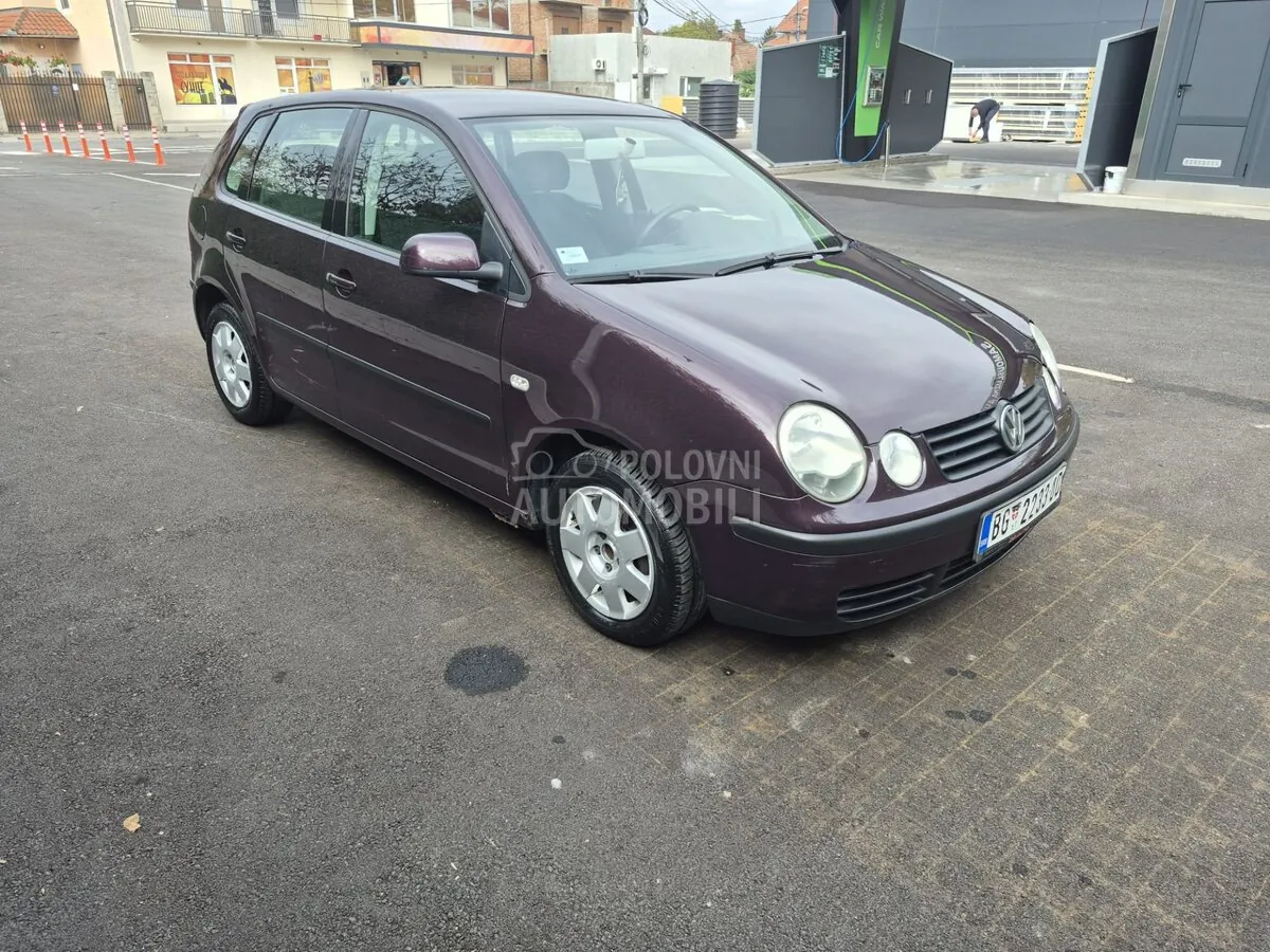 Volkswagen Polo 2002 photo 2