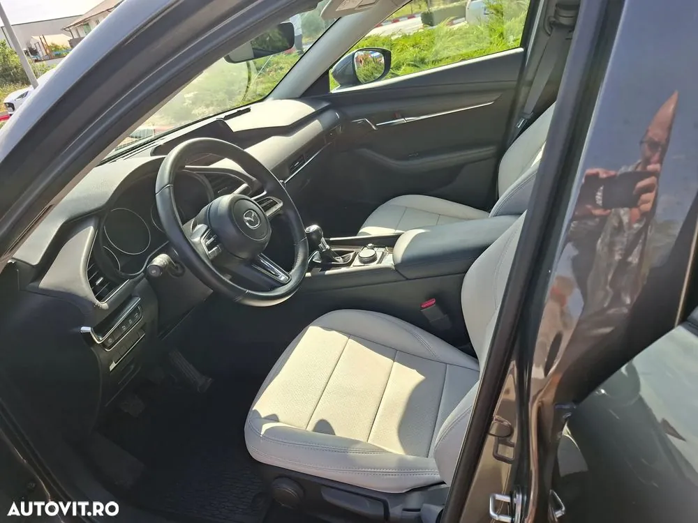 Mazda 3 2020 photo 2