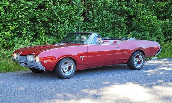 Oldsmobile Cutlass