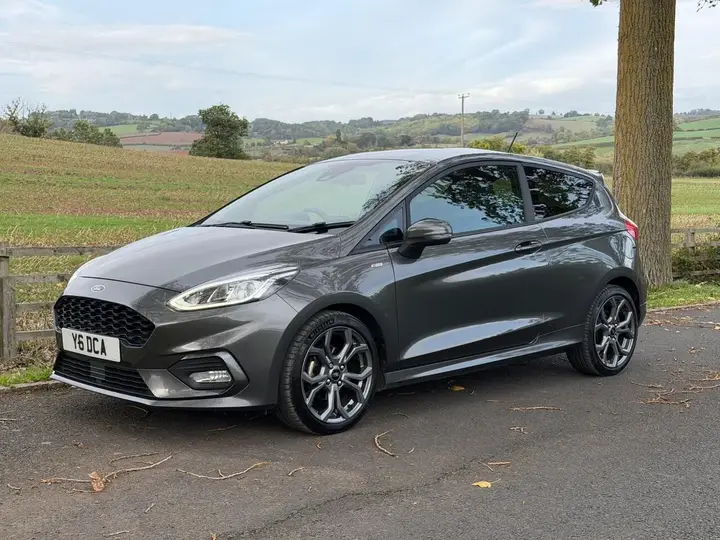 Ford Fiesta 2018 photo 2