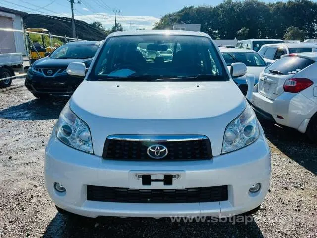 Toyota Rush G 2013 photo 5