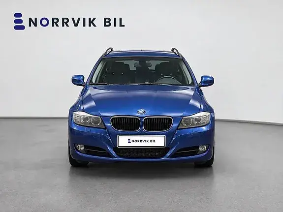 BMW 320D 2010 photo 2