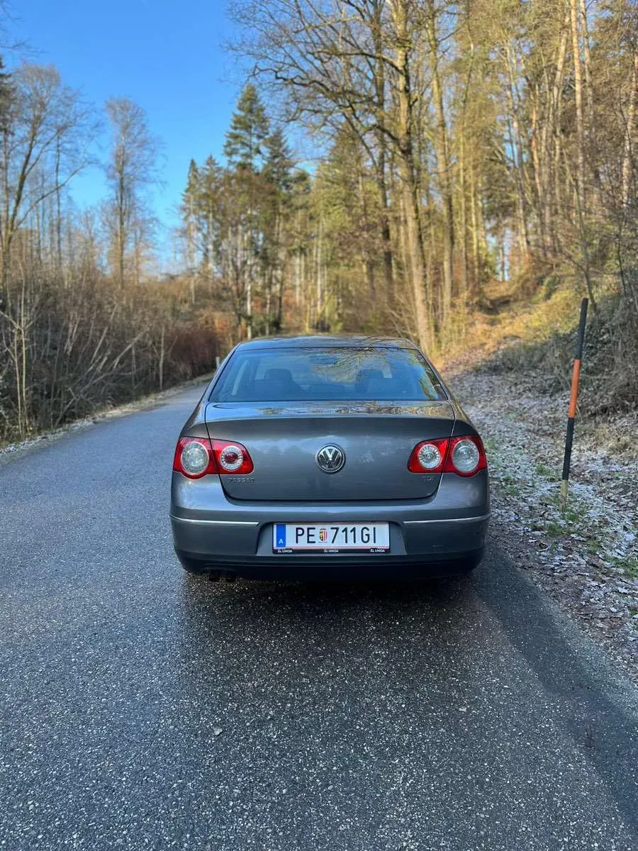 Volkswagen Passat 2007 photo 2