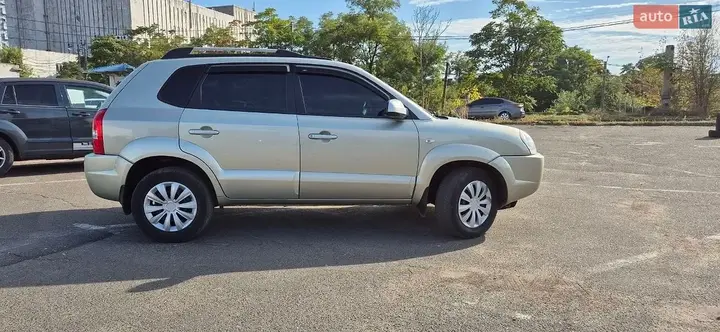 Hyundai Tucson 2007 photo 3