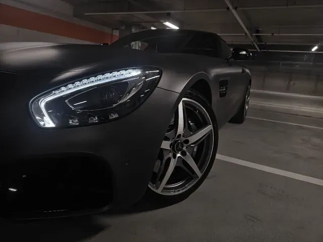 Mercedes-Benz Amg Gt 2015 photo 2