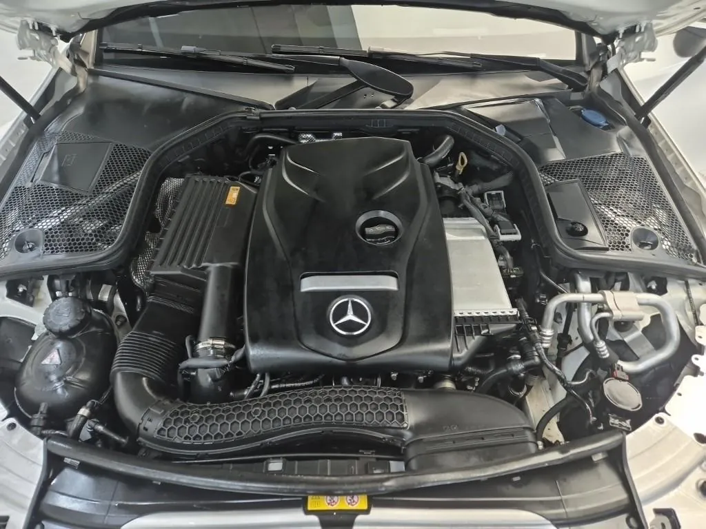 Mercedes-Benz C-Class 2017 photo 5