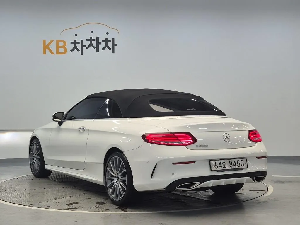 Mercedes-Benz C-Class 2017 photo 2