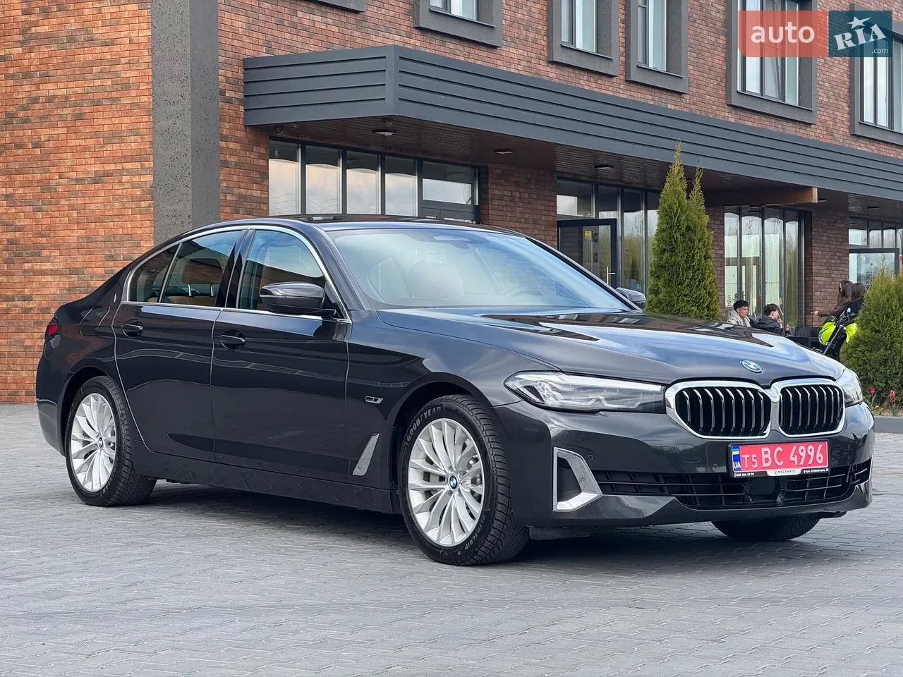 BMW 5 Series 2022 photo 4