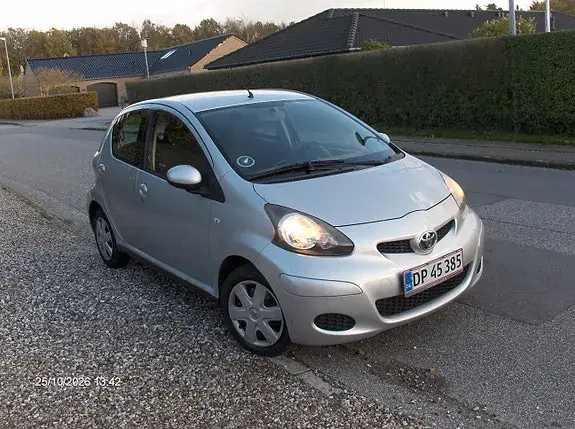 Toyota Aygo 2009 photo 2