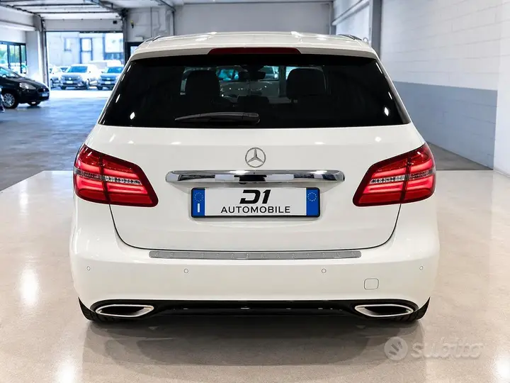 Mercedes-Benz B 180D 2015 photo 5