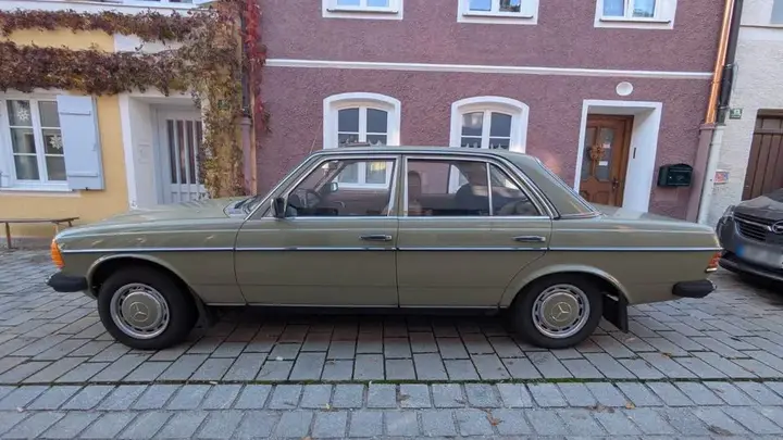 Mercedes-Benz W123