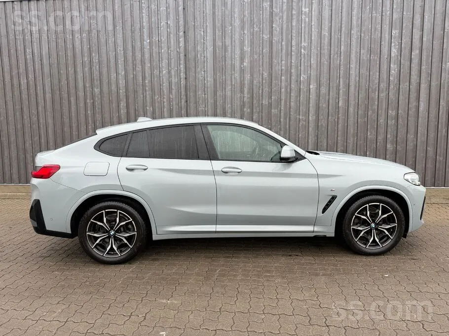 BMW X4 2023 photo 3