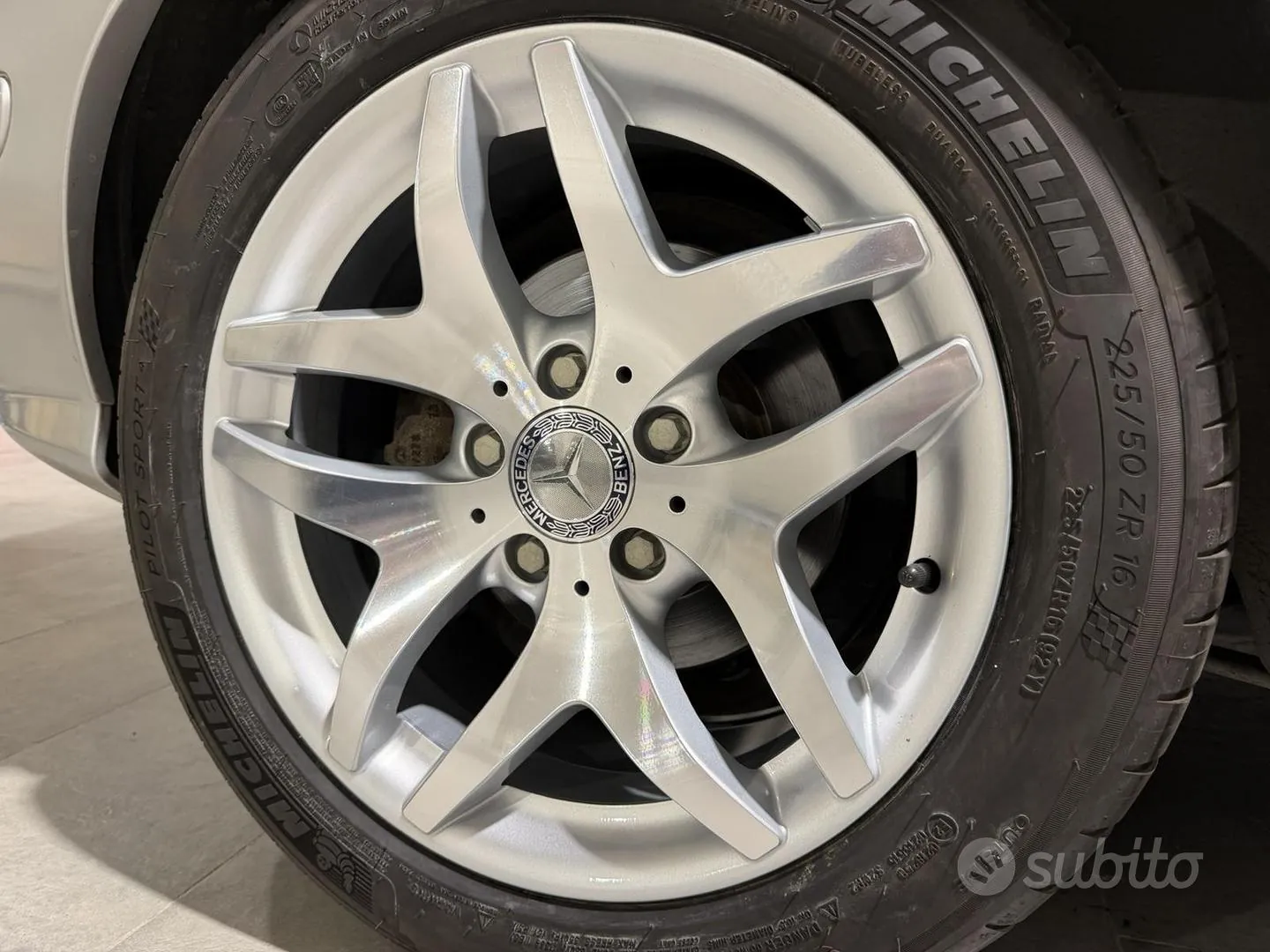 Mercedes-Benz Slk 2004 photo 4