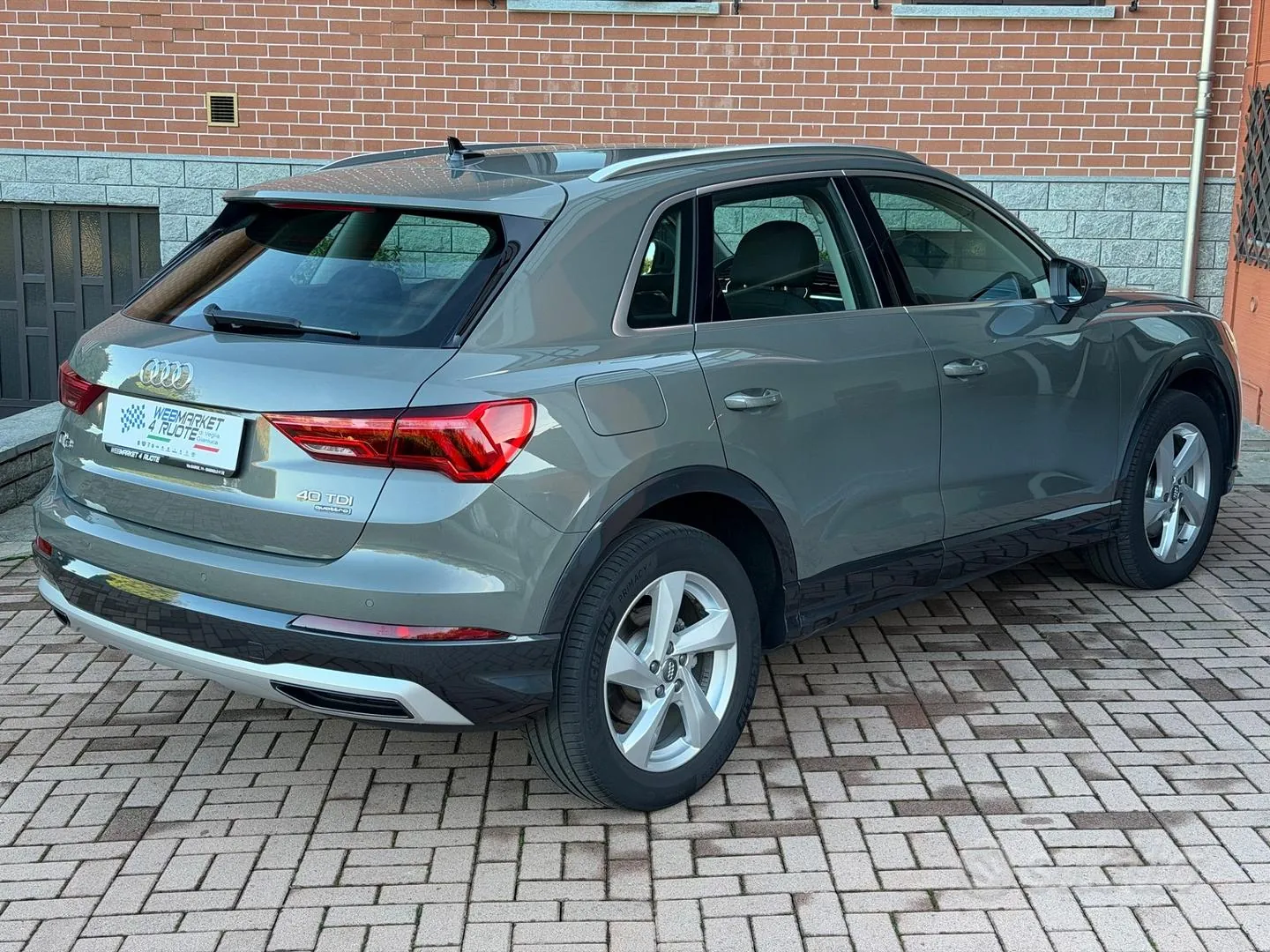 Audi Q3 2019 photo 3
