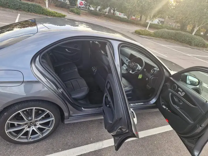 Mercedes-Benz E-Class 2020 photo 3