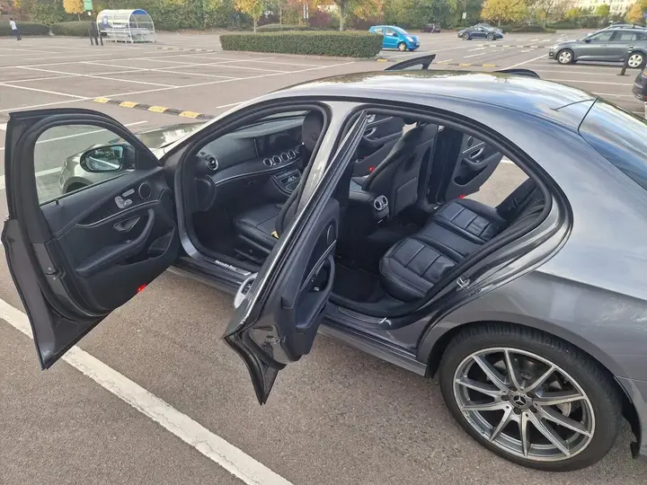 Mercedes-Benz E-Class 2020 photo 4