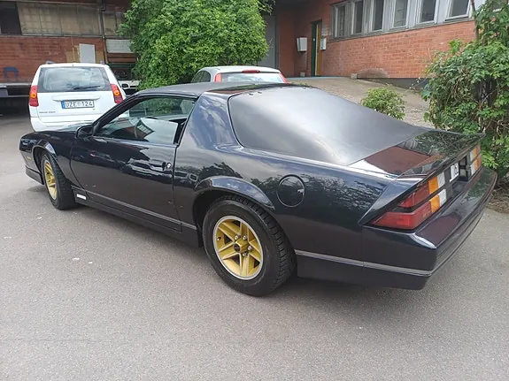 Chevrolet Camaro 1989 photo 4
