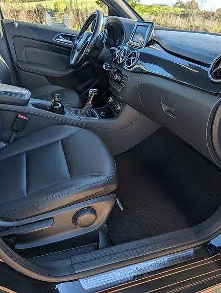 Mercedes-Benz B 180 2013 photo 4
