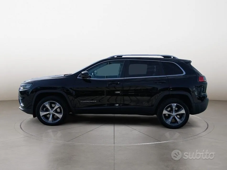 Jeep Cherokee 2018 photo 2
