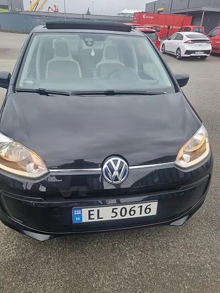 Volkswagen E-Up! 2015 photo 3