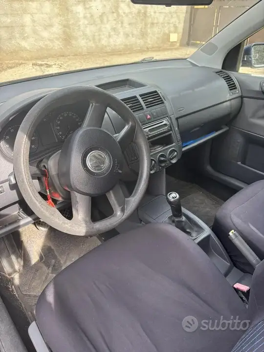 Volkswagen Polo 2006 photo 5