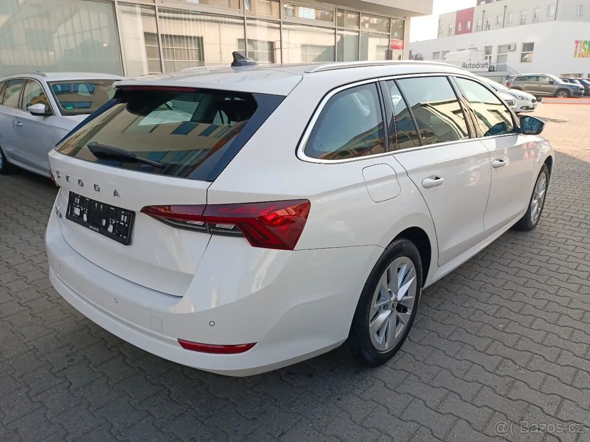 Skoda Octavia 2022 photo 4