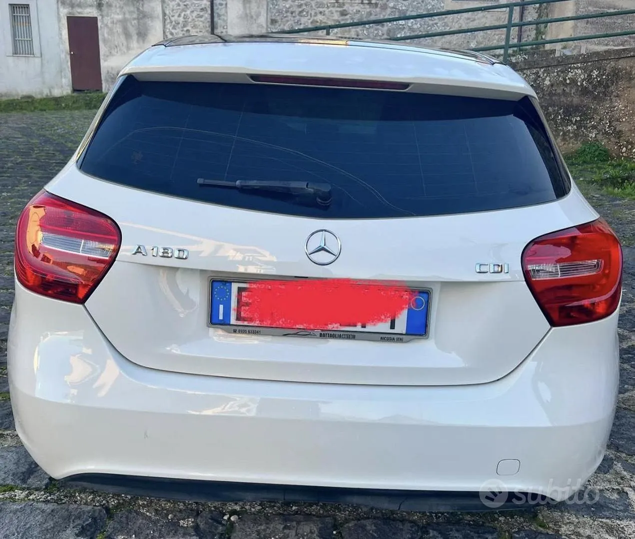 Mercedes-Benz A-Class 2013 photo 2