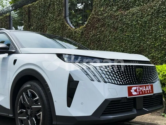 Peugeot 5008 2025 photo 3