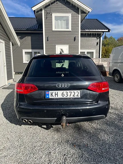 Audi A4 2010 photo 4