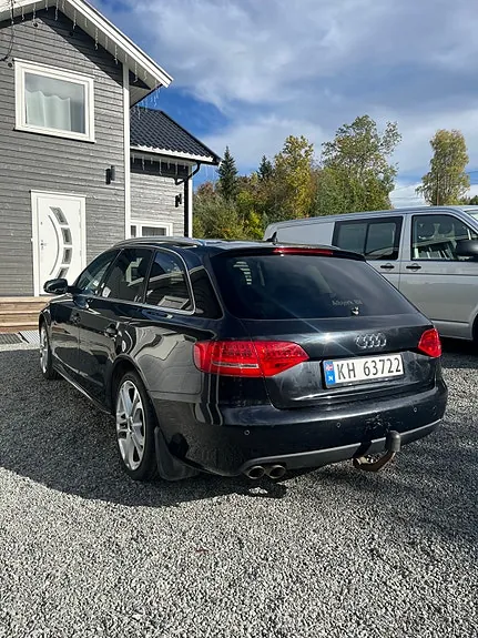 Audi A4 2010 photo 3