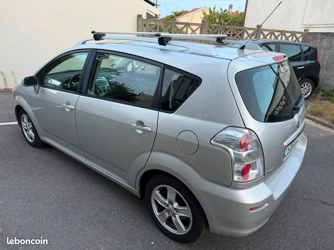 Toyota Corolla Verso 2008 photo 5