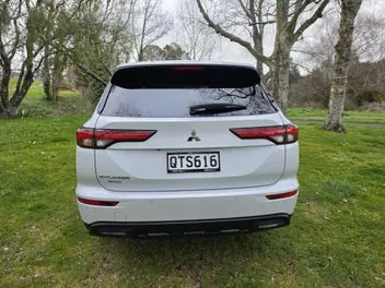 Mitsubishi Outlander 2024 photo 5