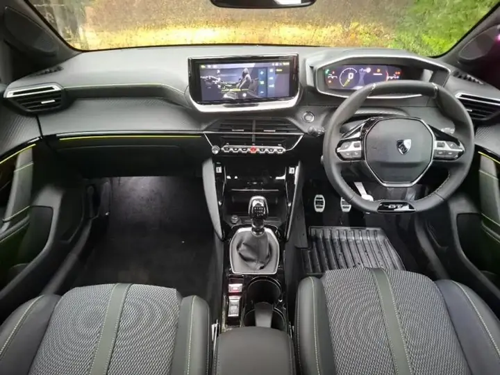 Peugeot 208 2026 photo 3