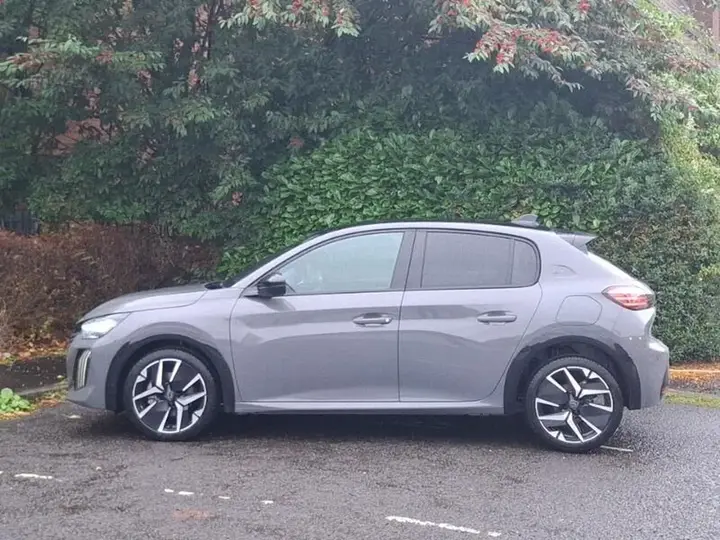 Peugeot 208 2026 photo 4