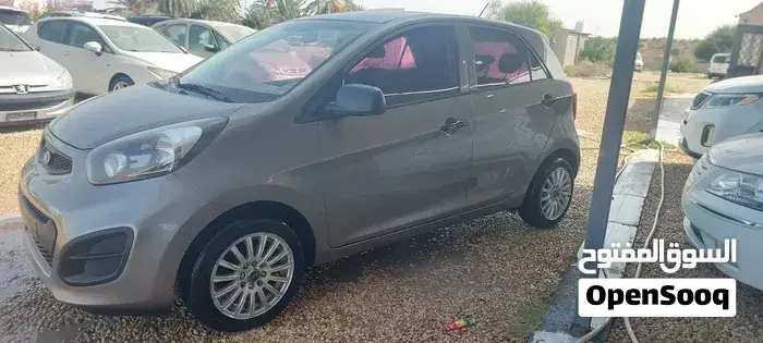 Kia Picanto 2012 photo 2
