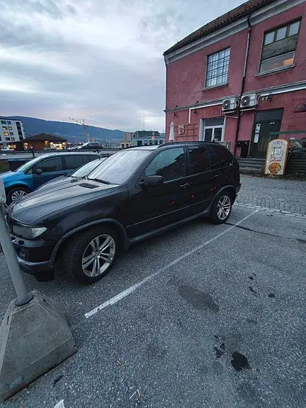 BMW X5 2001 photo 2