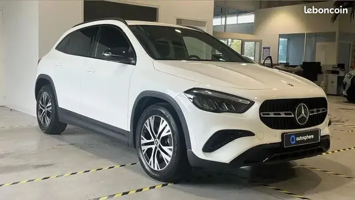 Mercedes-Benz Gla 2025 photo 3